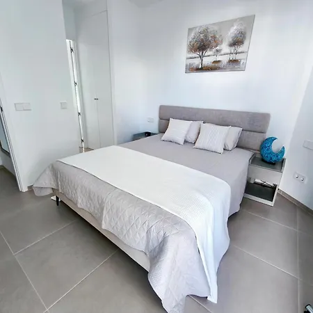 Апартаменты Modern Oasis With Jacuzzi & Two Terraces Эль-Пальмар