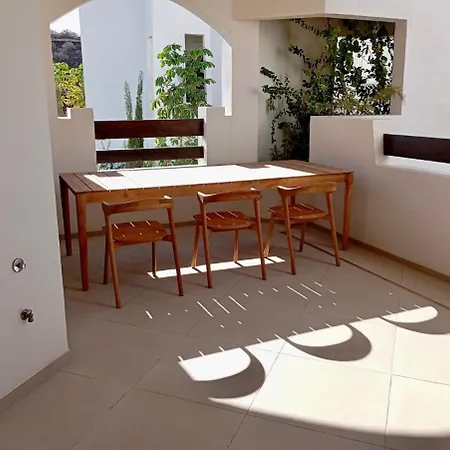 Apartment Modern Oasis With Two Terraces *