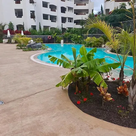 Apartment Modern Oasis With Two Terraces *